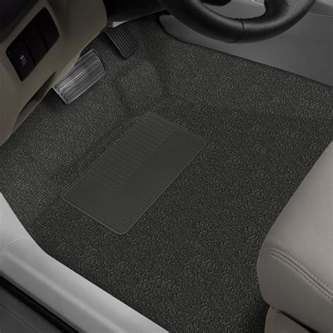 Factory customizes automotive carpet rolls